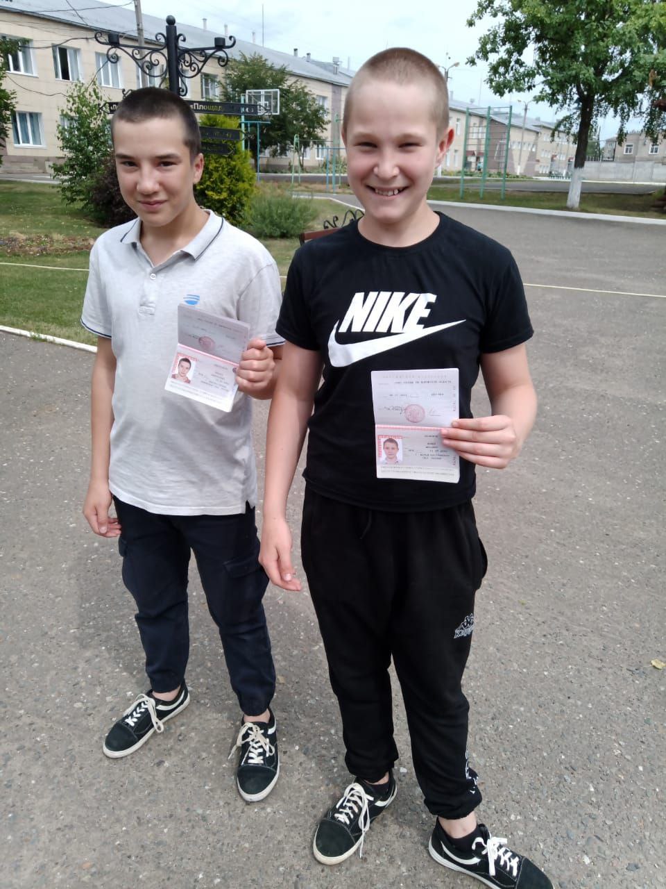 Двое воспитанников Орловского СУВУ получили паспорт гражданина РФ