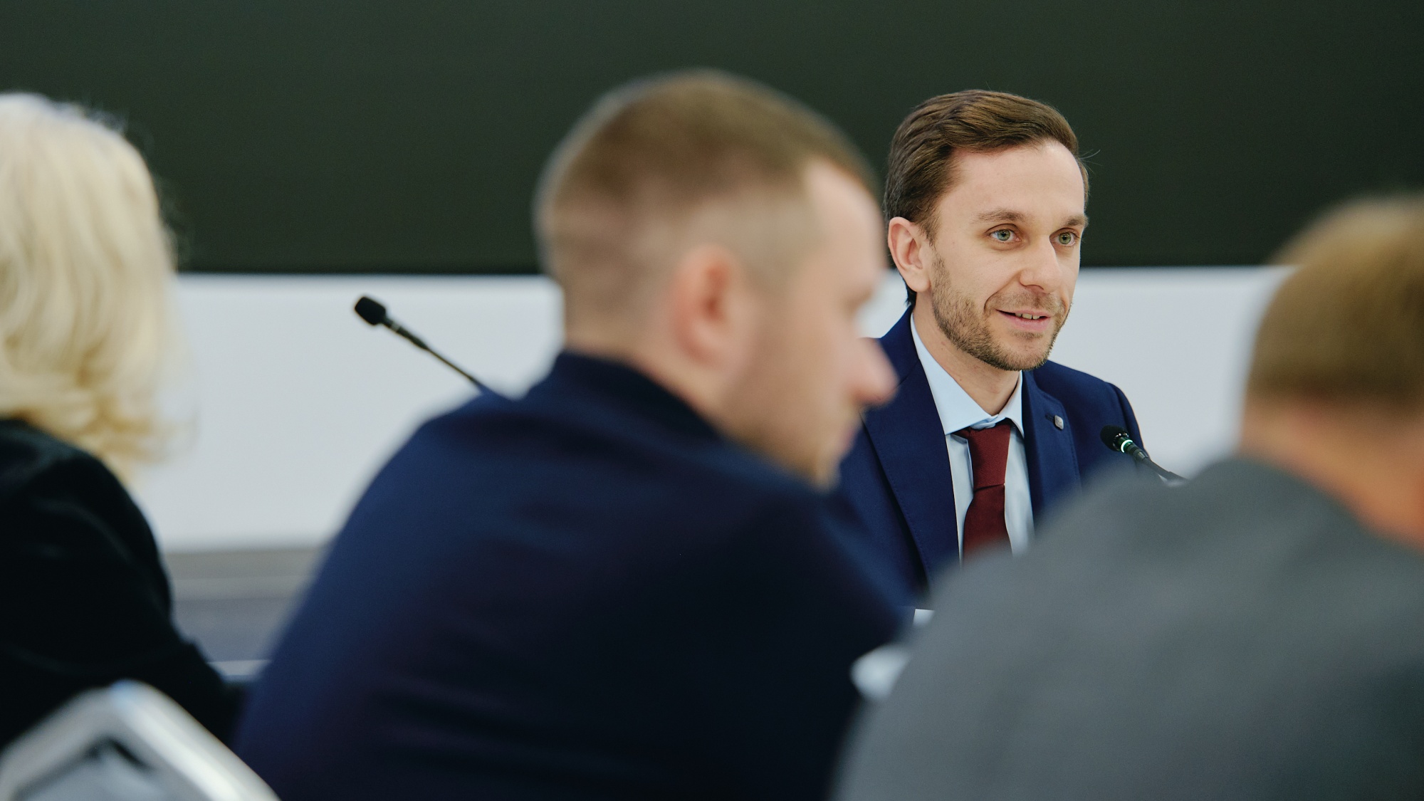 0fbac44118adc38cd2d7_2000x