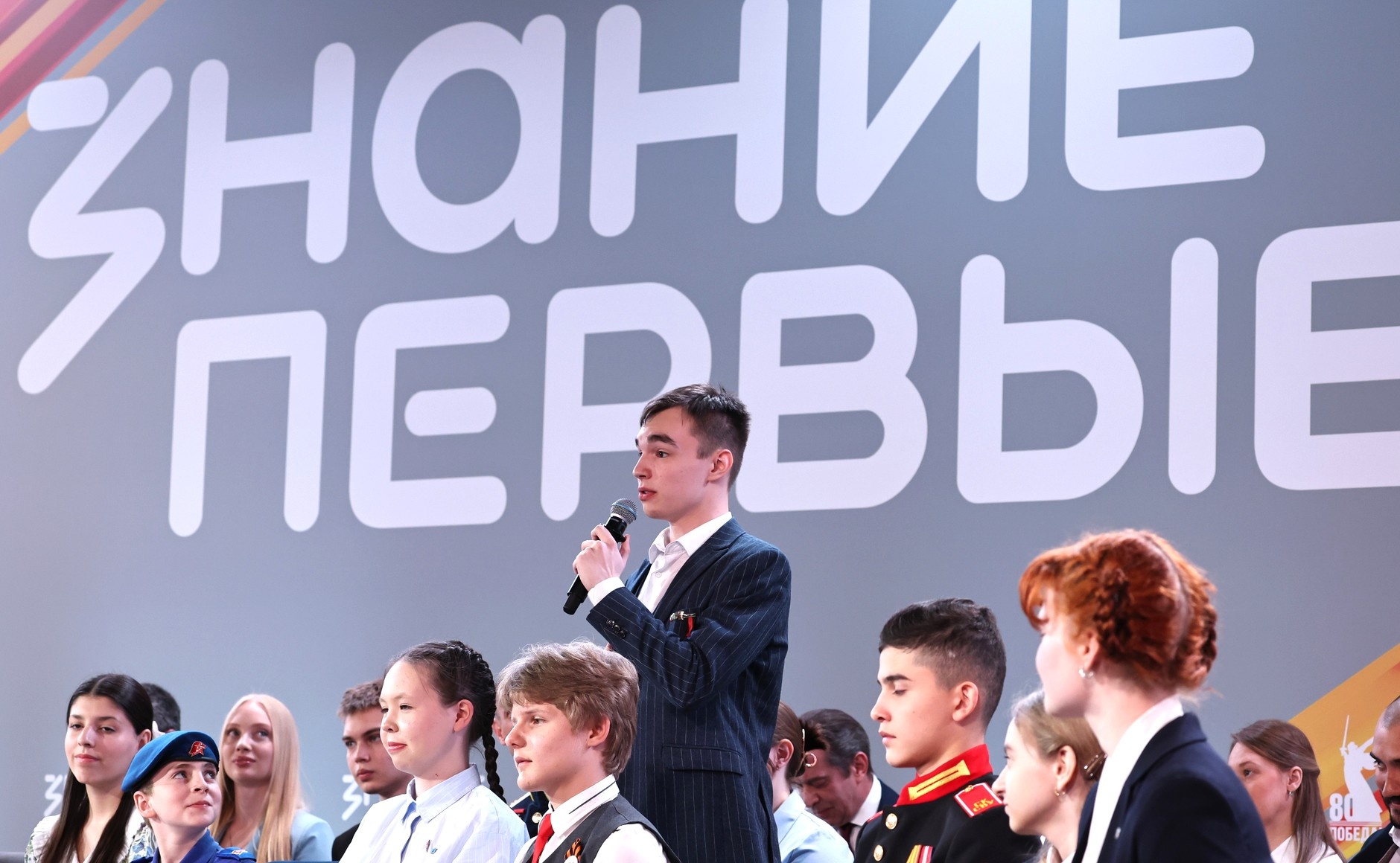 44c6a510339d94fd4db5_2000x