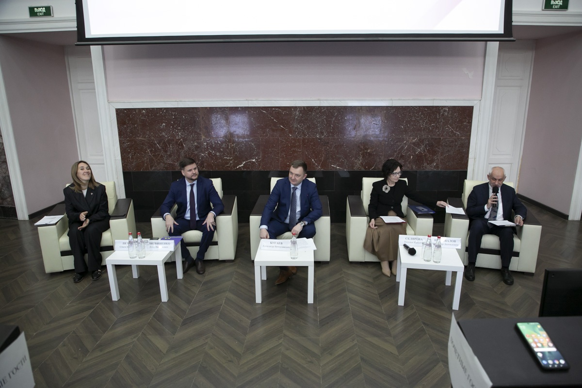 d52a5d4e487b1b970e68_2000x