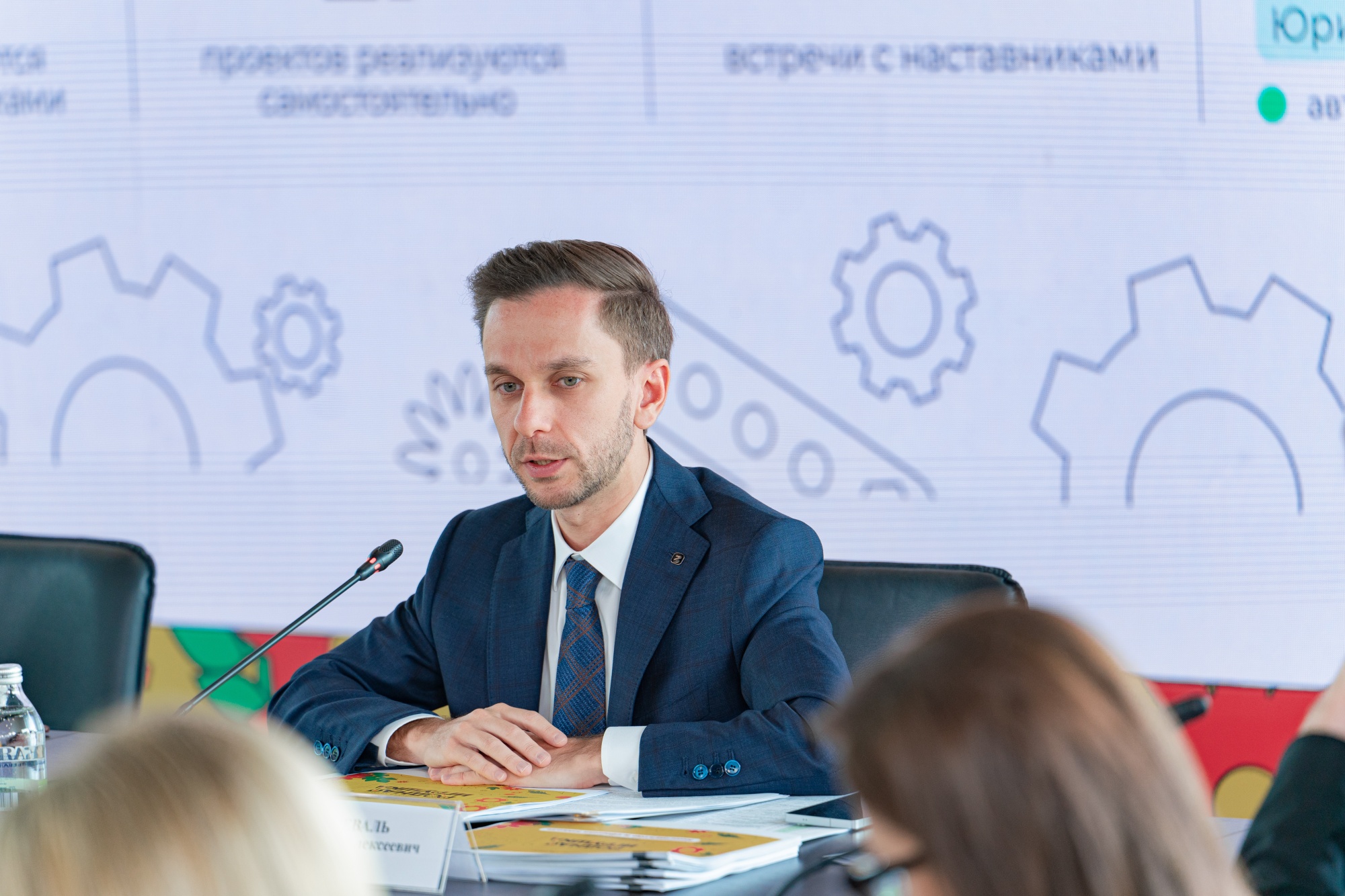 078e84f683d49abb3302_2000x