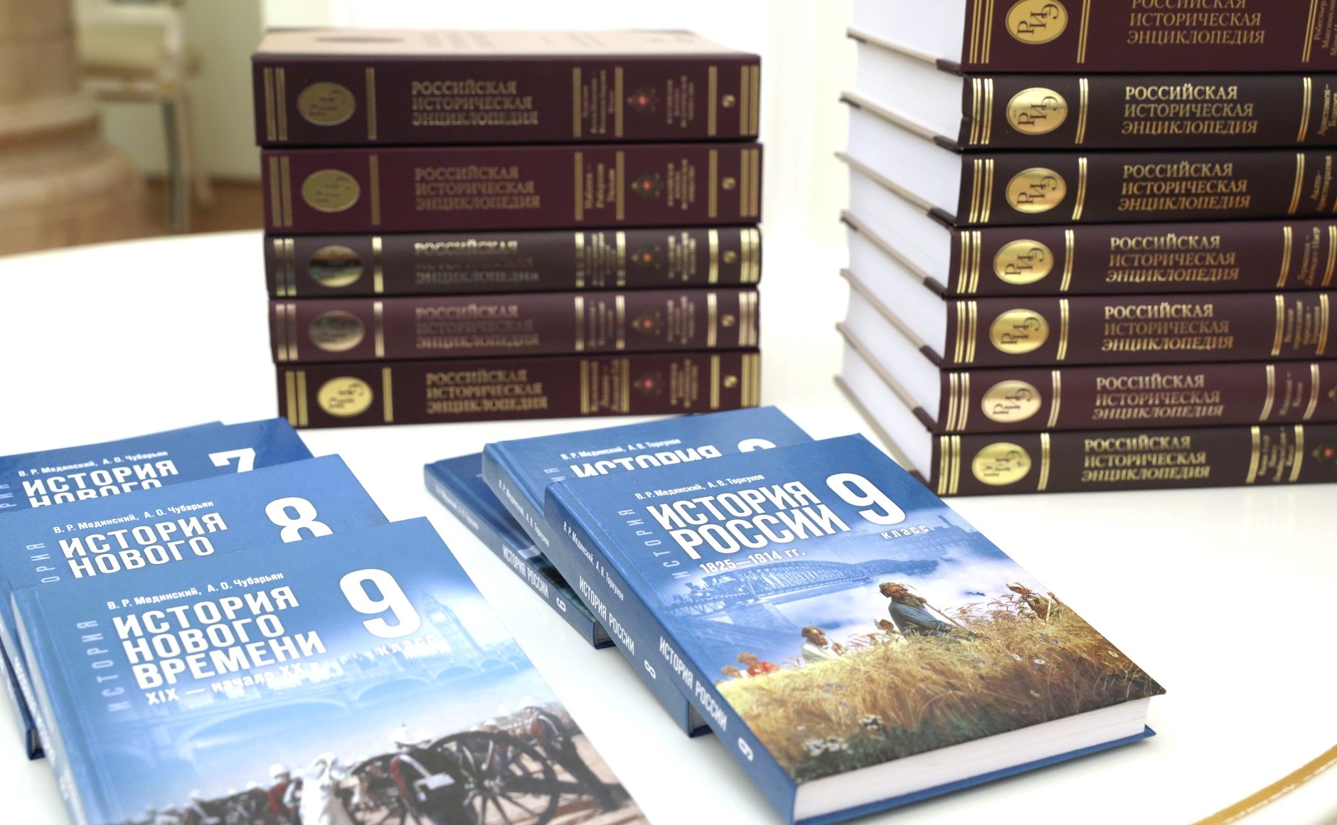 a53da2af2cee7fcee19b_2000x