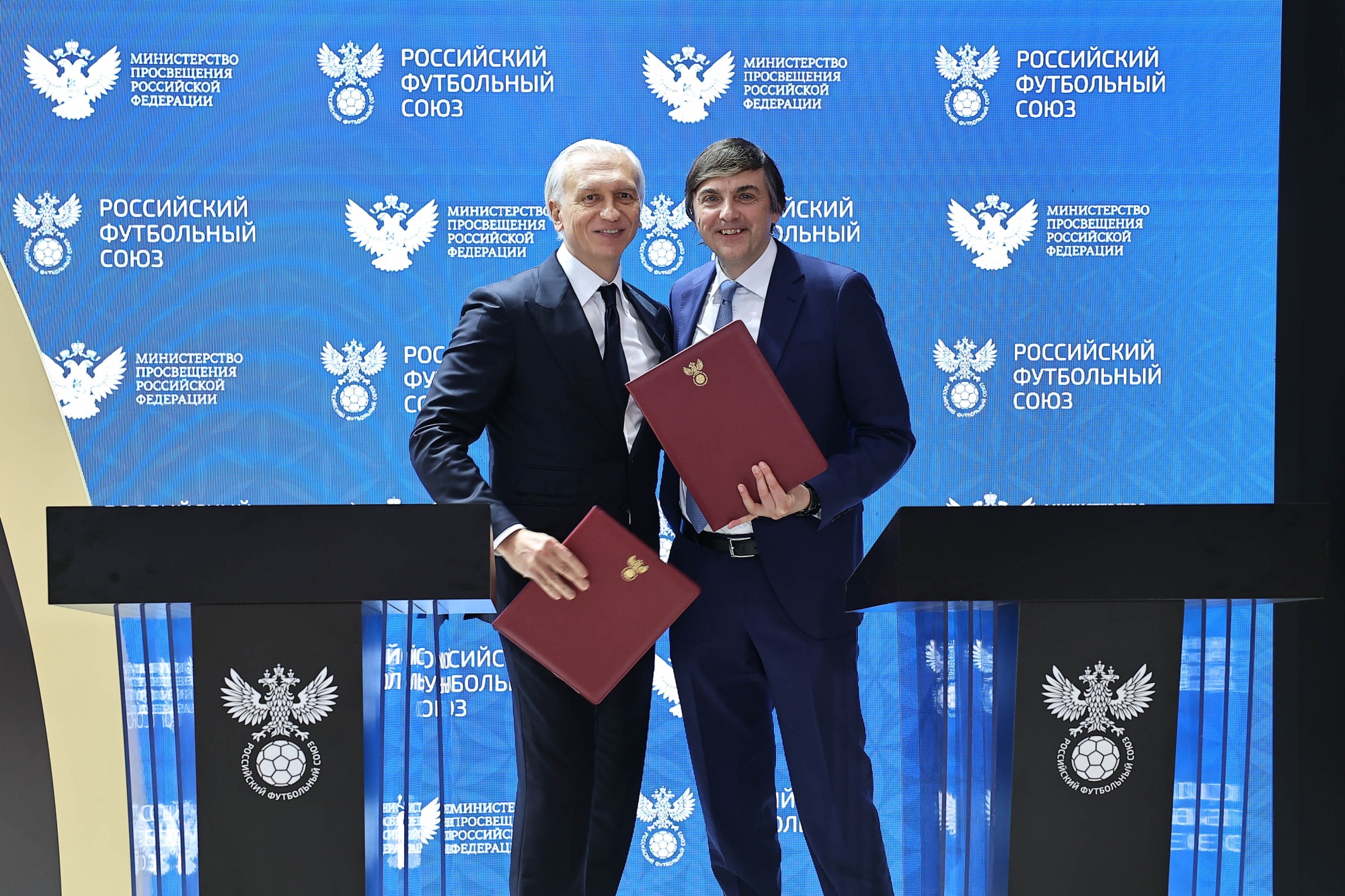 Минпросвещения РФ и Российский футбольный союз: сотрудничество в сфере популяризации спорта
