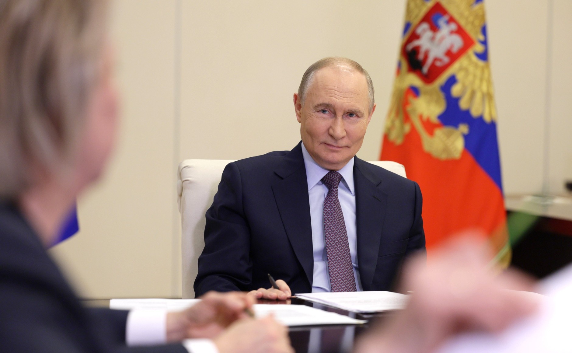 ec2f04cc80049bfc7ccf_2000x