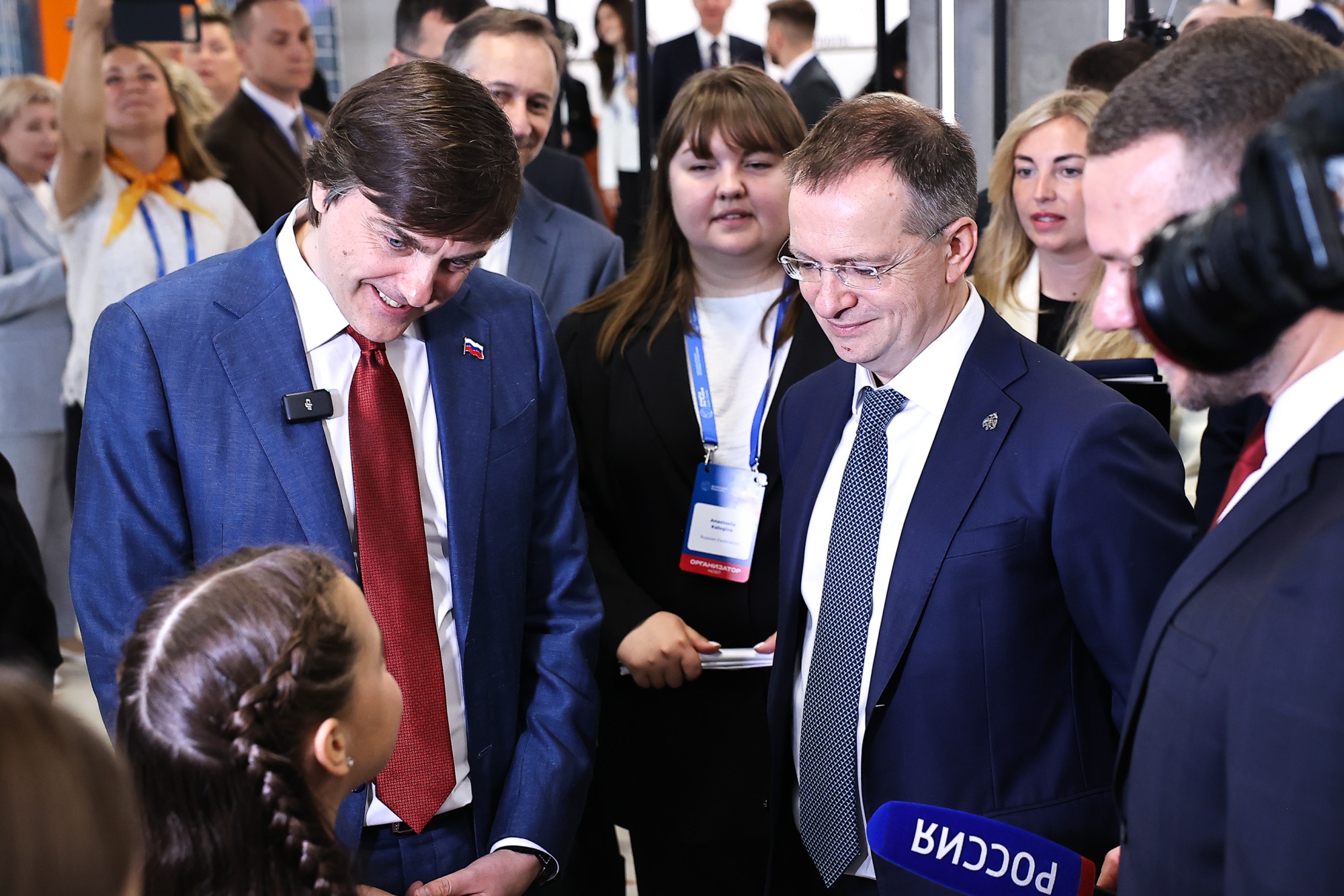 ee28454ca3bbc78be6e8_2000x