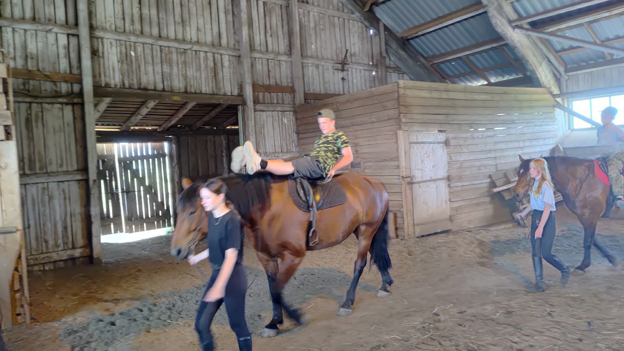 48a123a7-d9ab-4522-94ab-f5ecc683694d