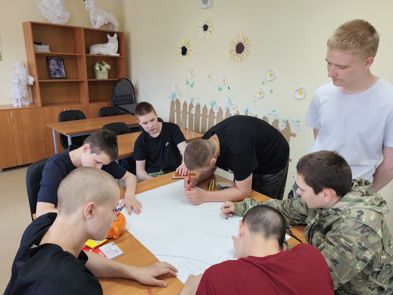 photo_5379675898539797749_y photo_5379675898539797749_y