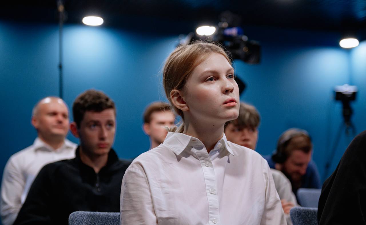 photo_5247204598731635307_y