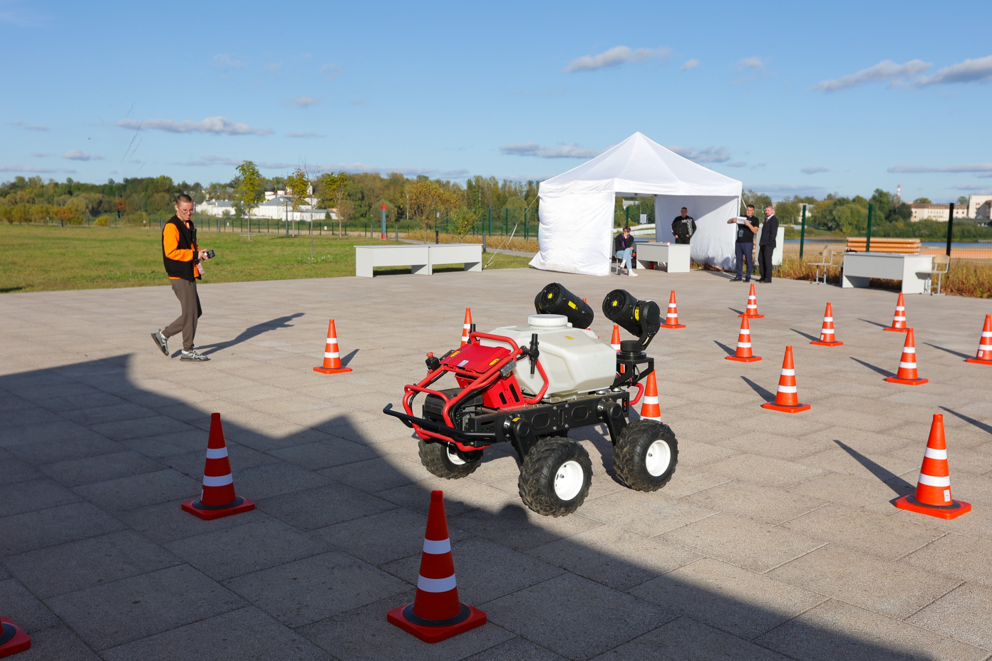 0c58446221f0a07dd8ce_2000x