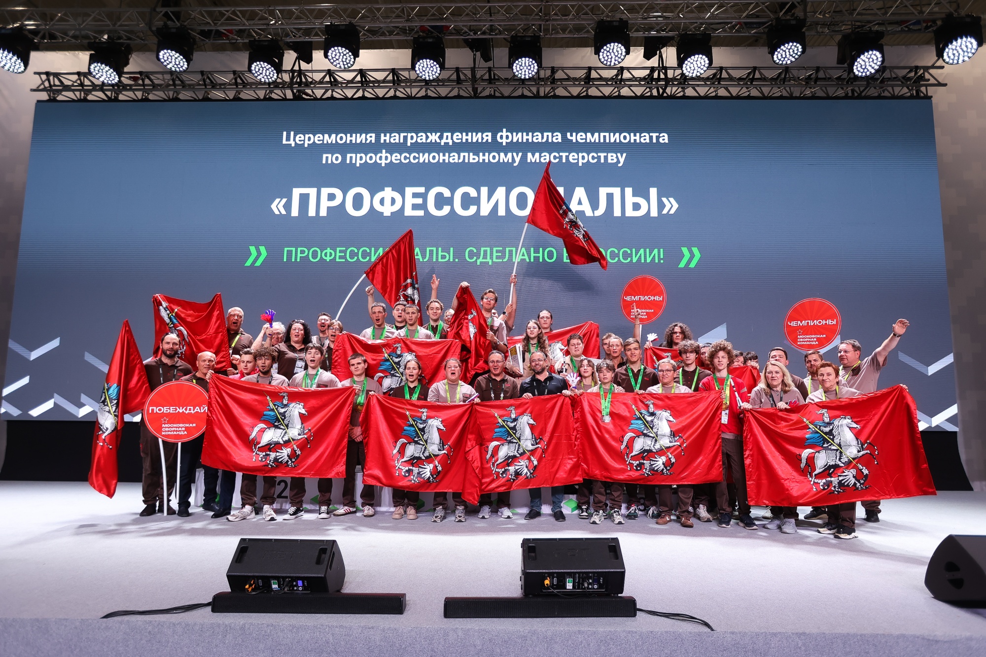 12ecbebf305717cf51c3_2000x 12ecbebf305717cf51c3_2000x