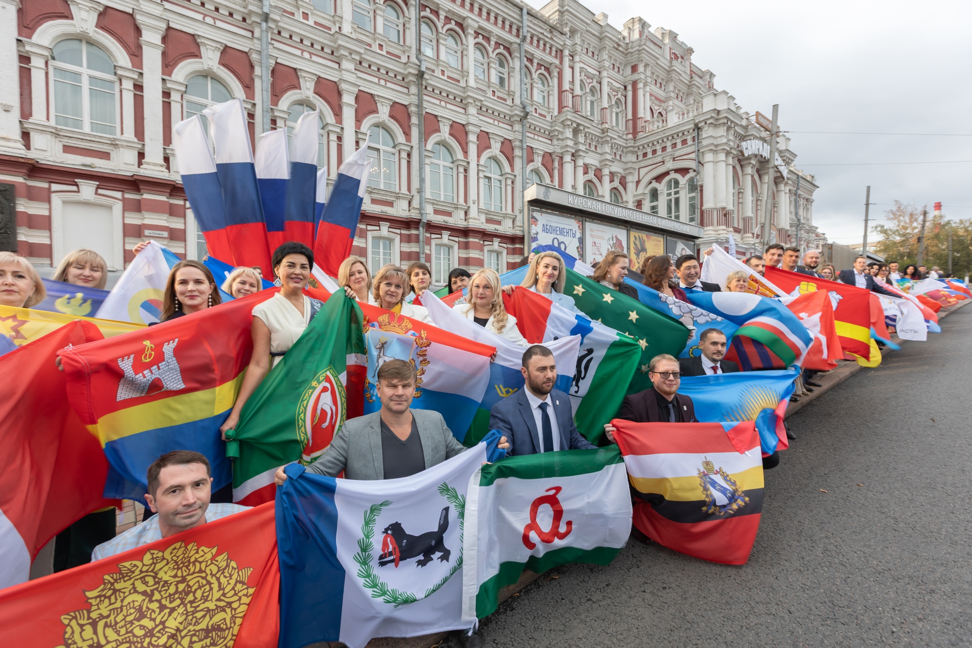 2e8130dd274a7466f324_2000x