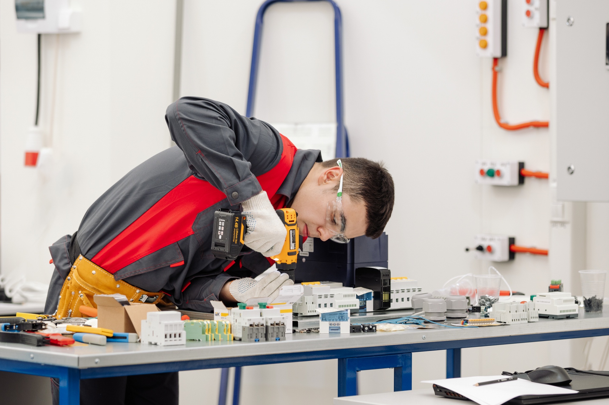 3d6d923ff7b665135d0c_2000x