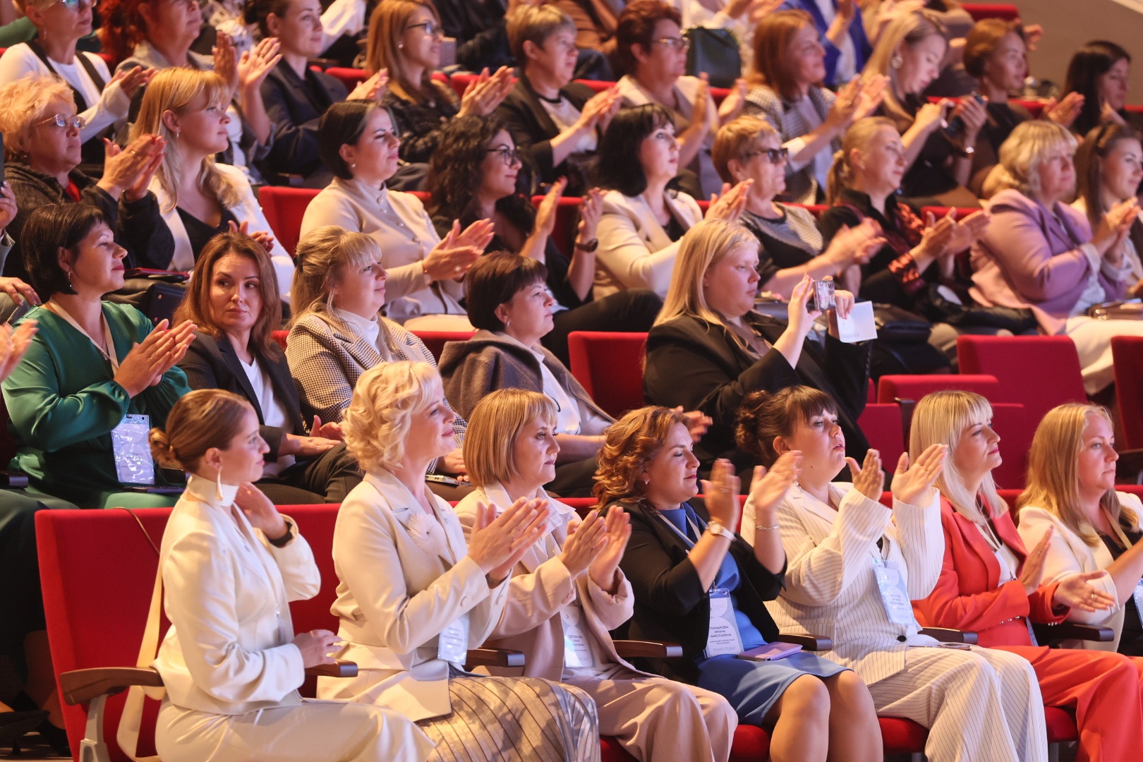 76c036cc3c82cd4b89b1_2000x