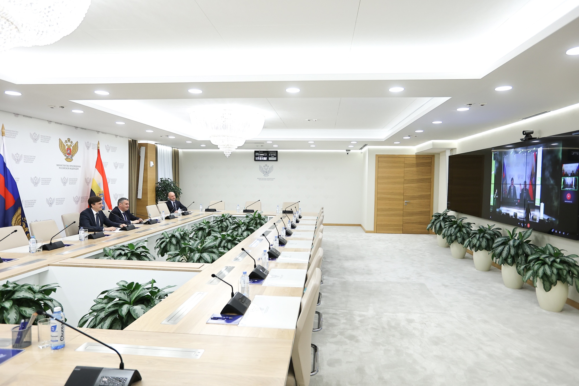 В Курске торжественно открыли финал конкурса «Мастер года – 2025»