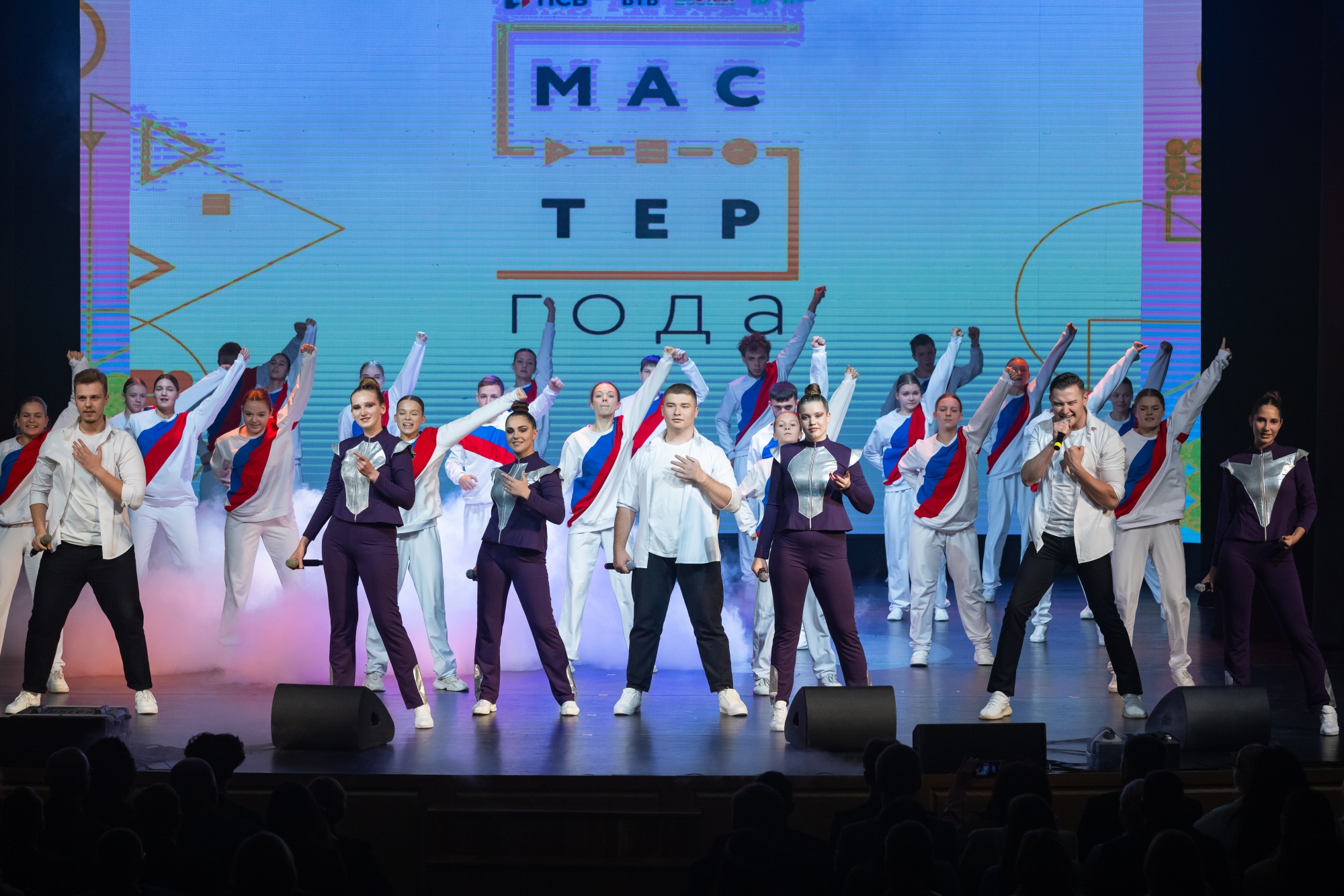 cacf7032b2d23f6fb456_2000x