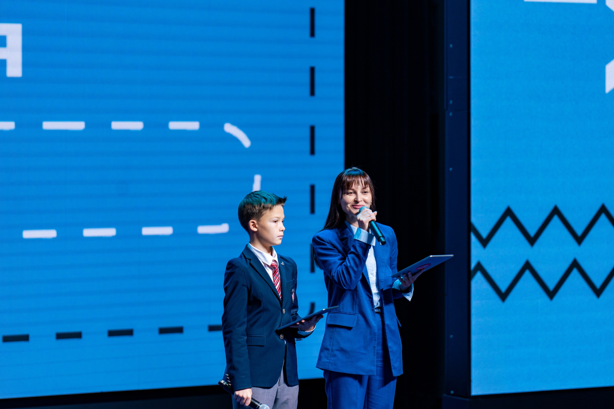 d4cf532d9c517da0514d_2000x