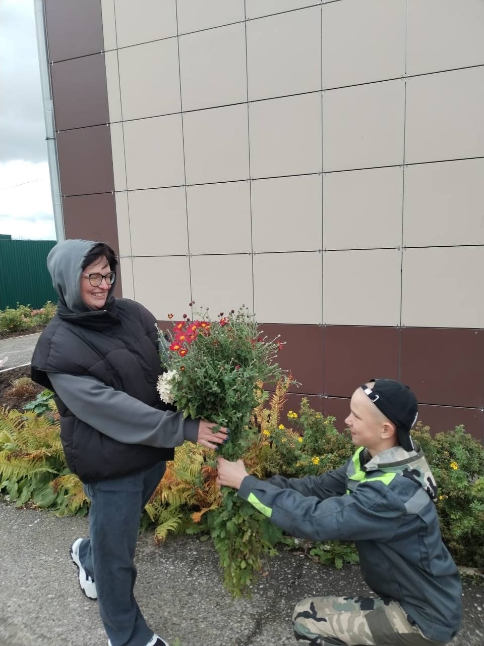 zje1H2PW_FwEg8SuBPIv7I_l8VXBgn9j4ZjZpxJgz34GgzWxSa4dOpQ_hVWPsENrq_EV5NF9YkUC9cV2X5VitAUU