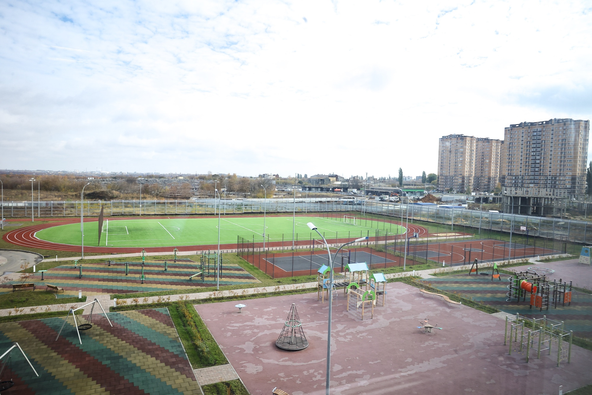 76dac5c6dc8561d79fdc_2000x