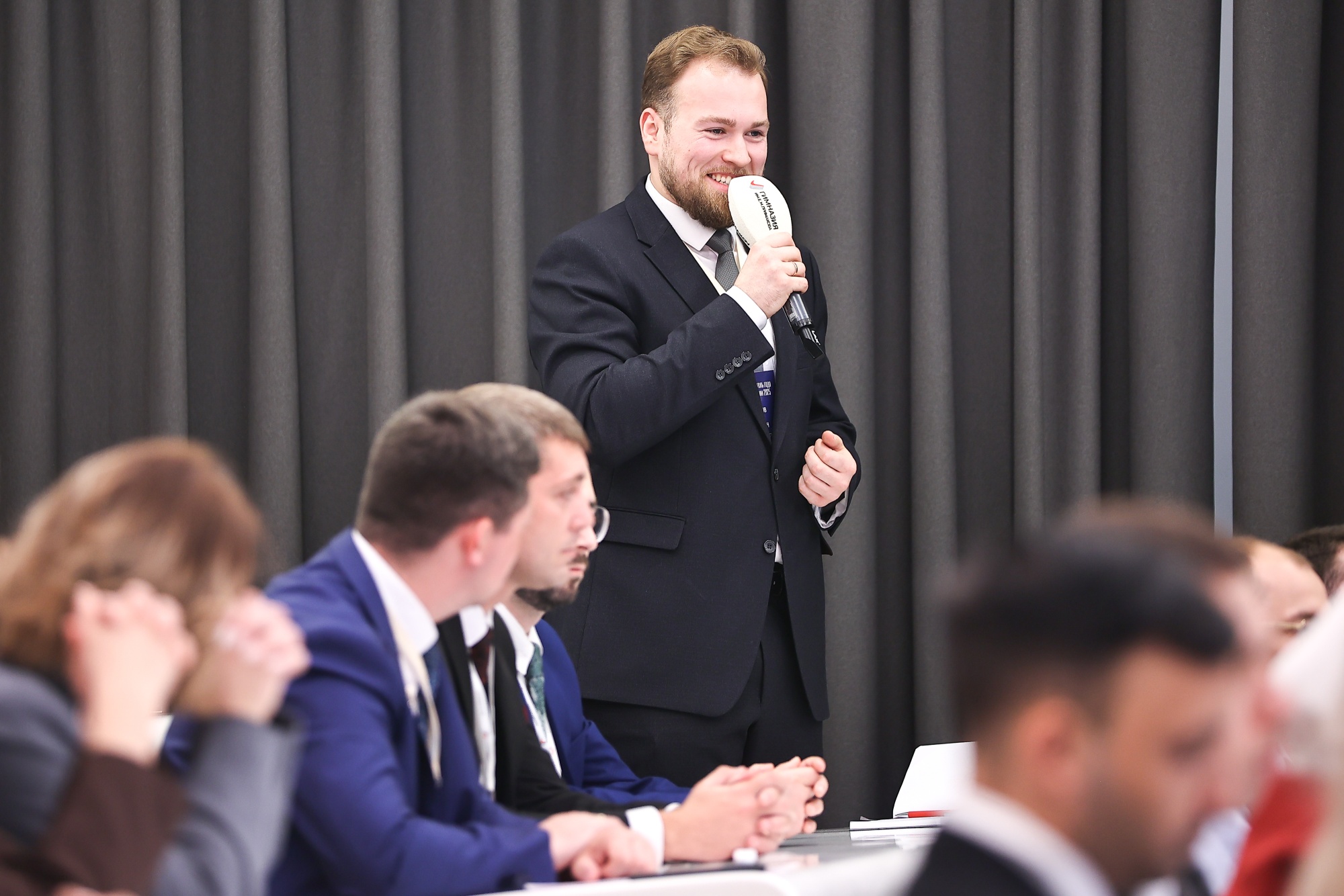 841ec58db4cf0e4778be_2000x