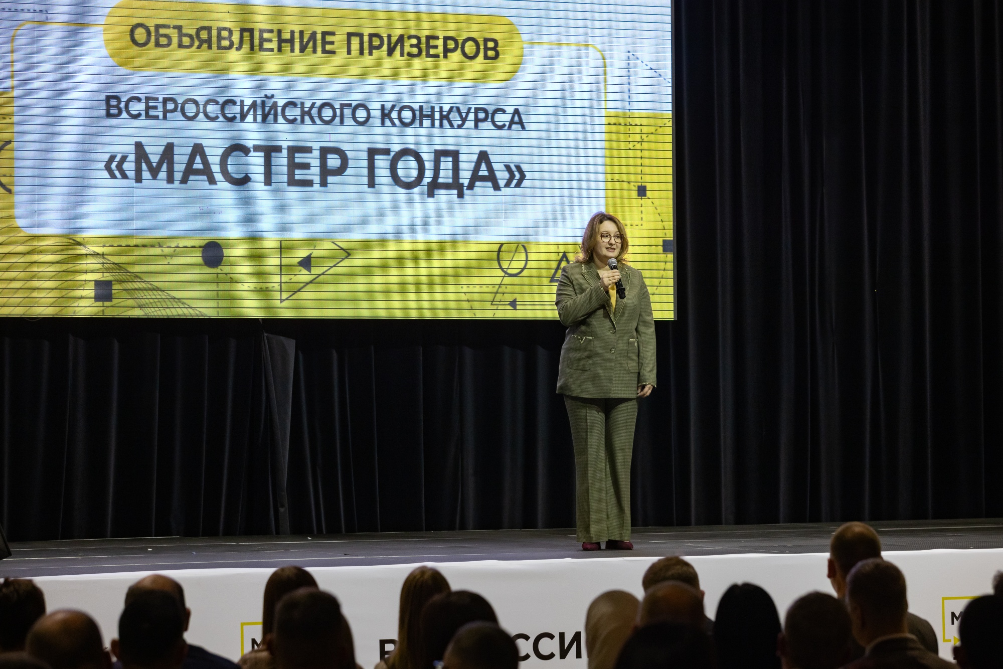 f23fe54f0b0d4cb46dc6_2000x