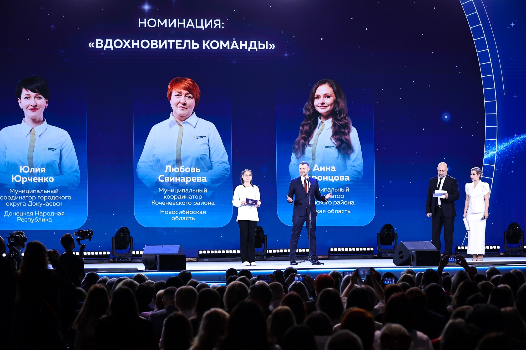 105f392ce8db2672bc5b_2000x