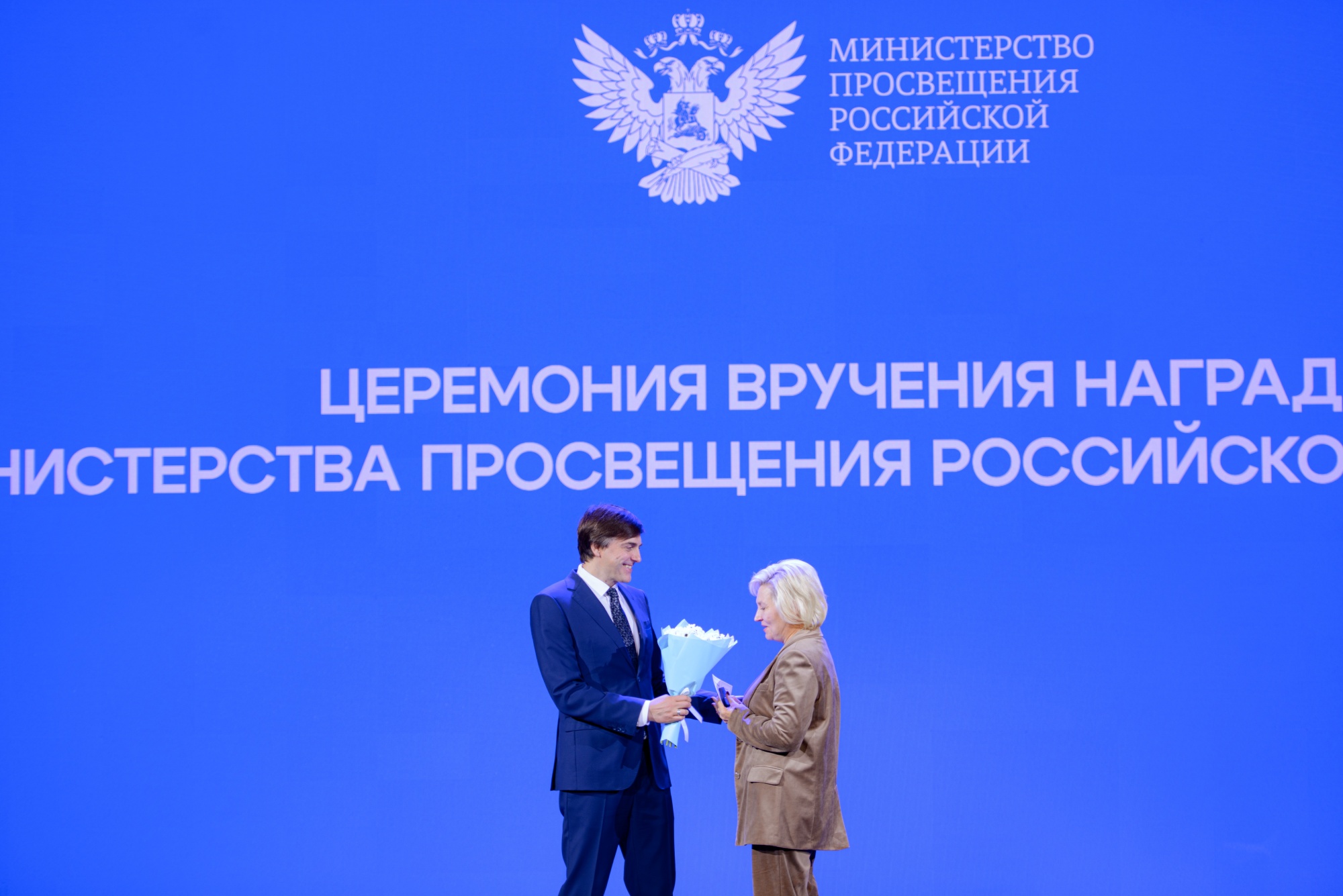 11515b9ce97b17edf6b3_2000x