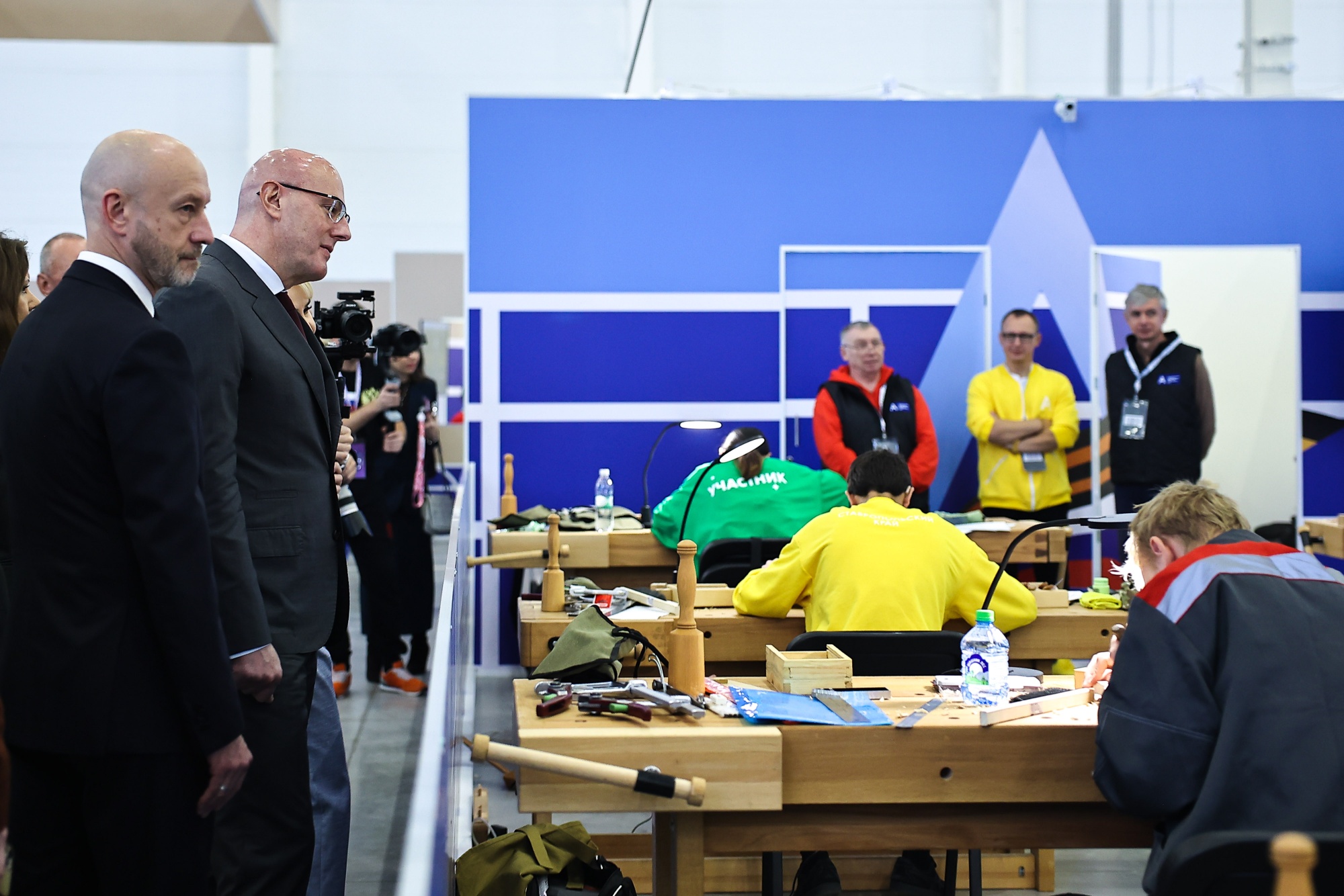 3a177582f9181414563e_2000x