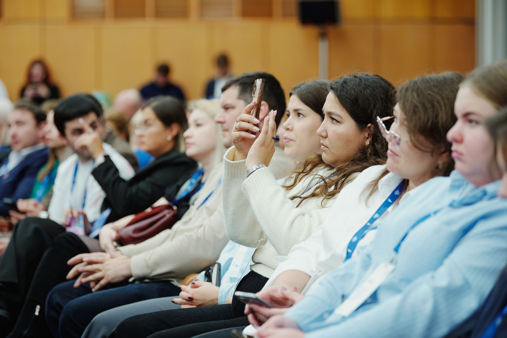 82550d0bccf6febb175f_2000x