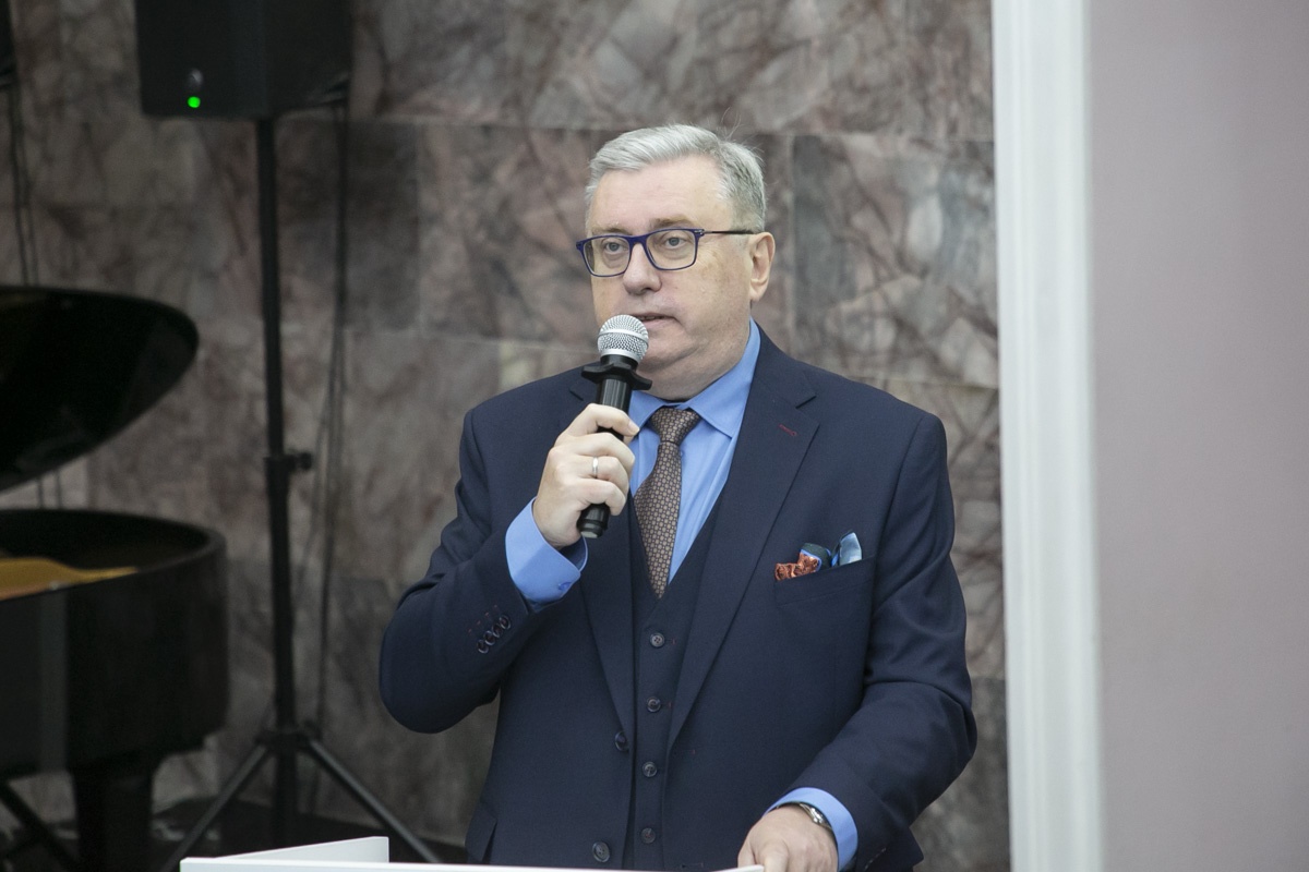 94eebb84363a9cecffe3_2000x