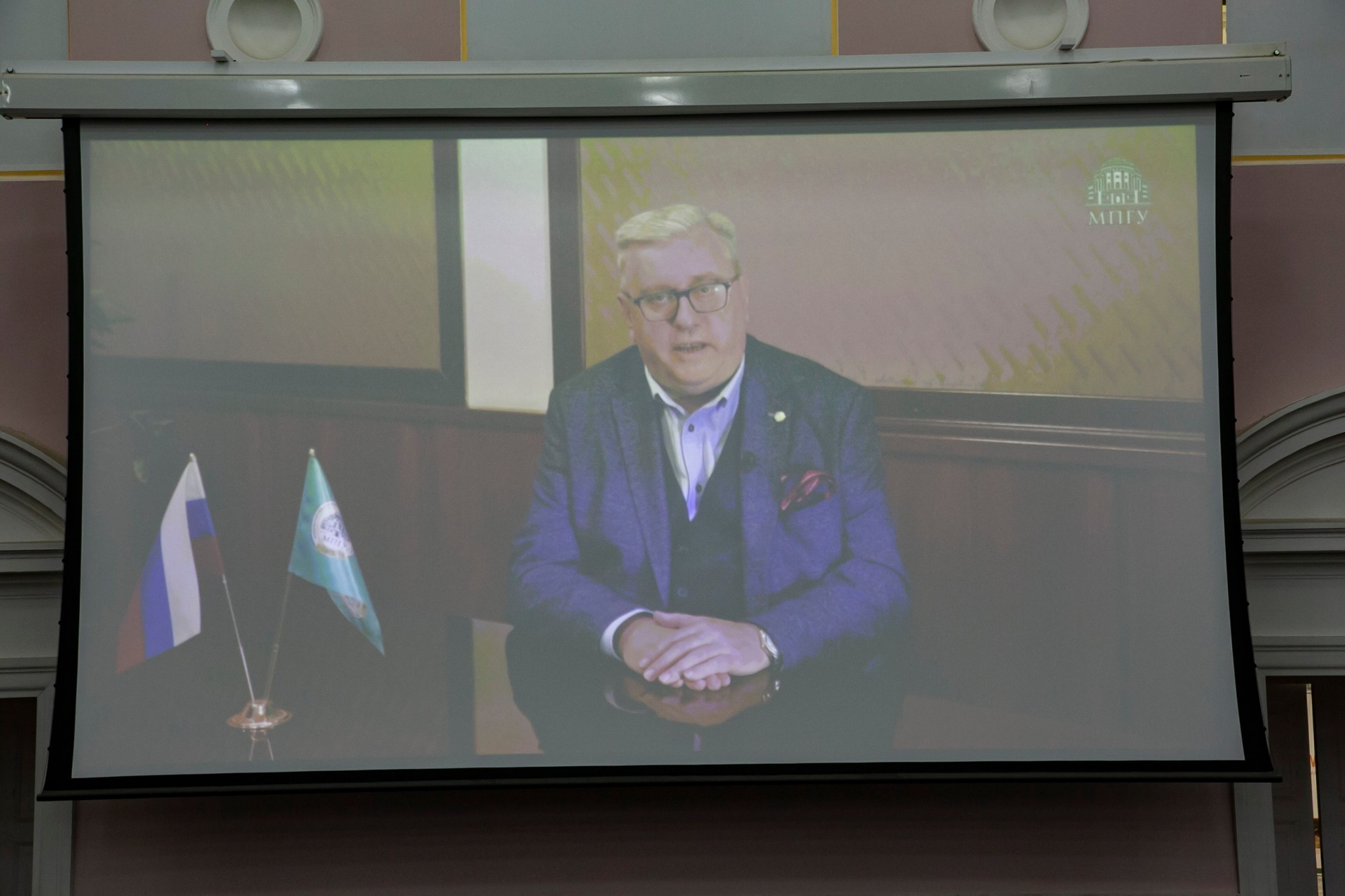 a7ab4771bbbdb33e7bd7_2000x