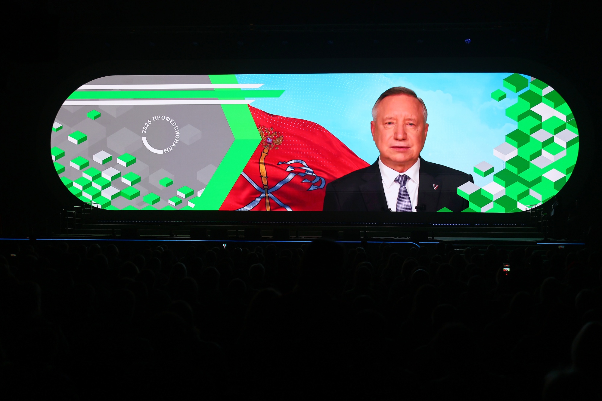 b5318ec67a873bf7368a_2000x