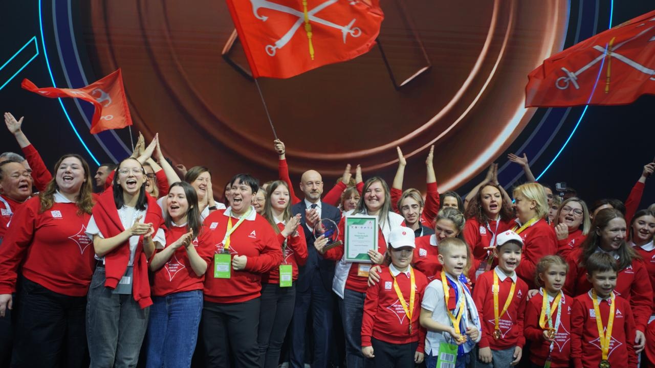 bcf57d47c4654b47edd6_2000x