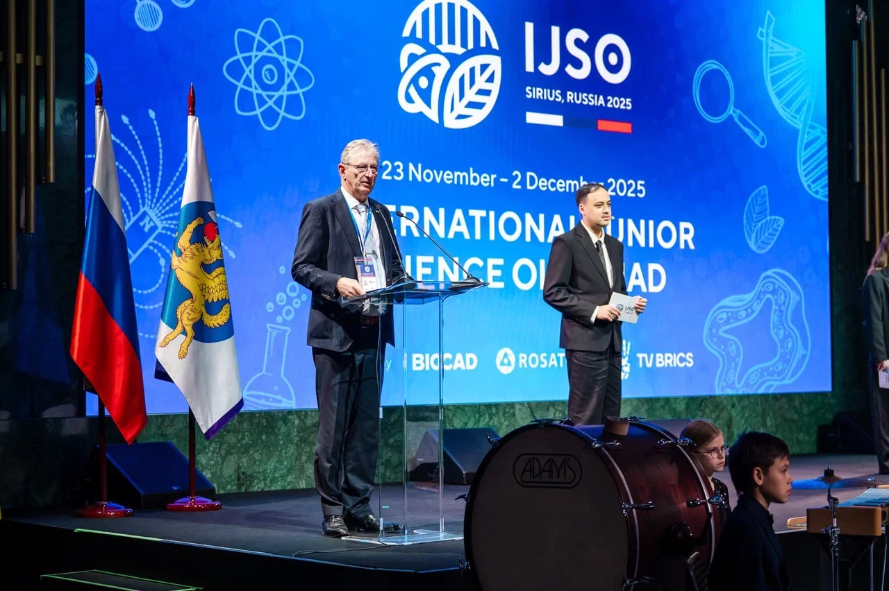 f0e02764cf2f8c81897f_2000x