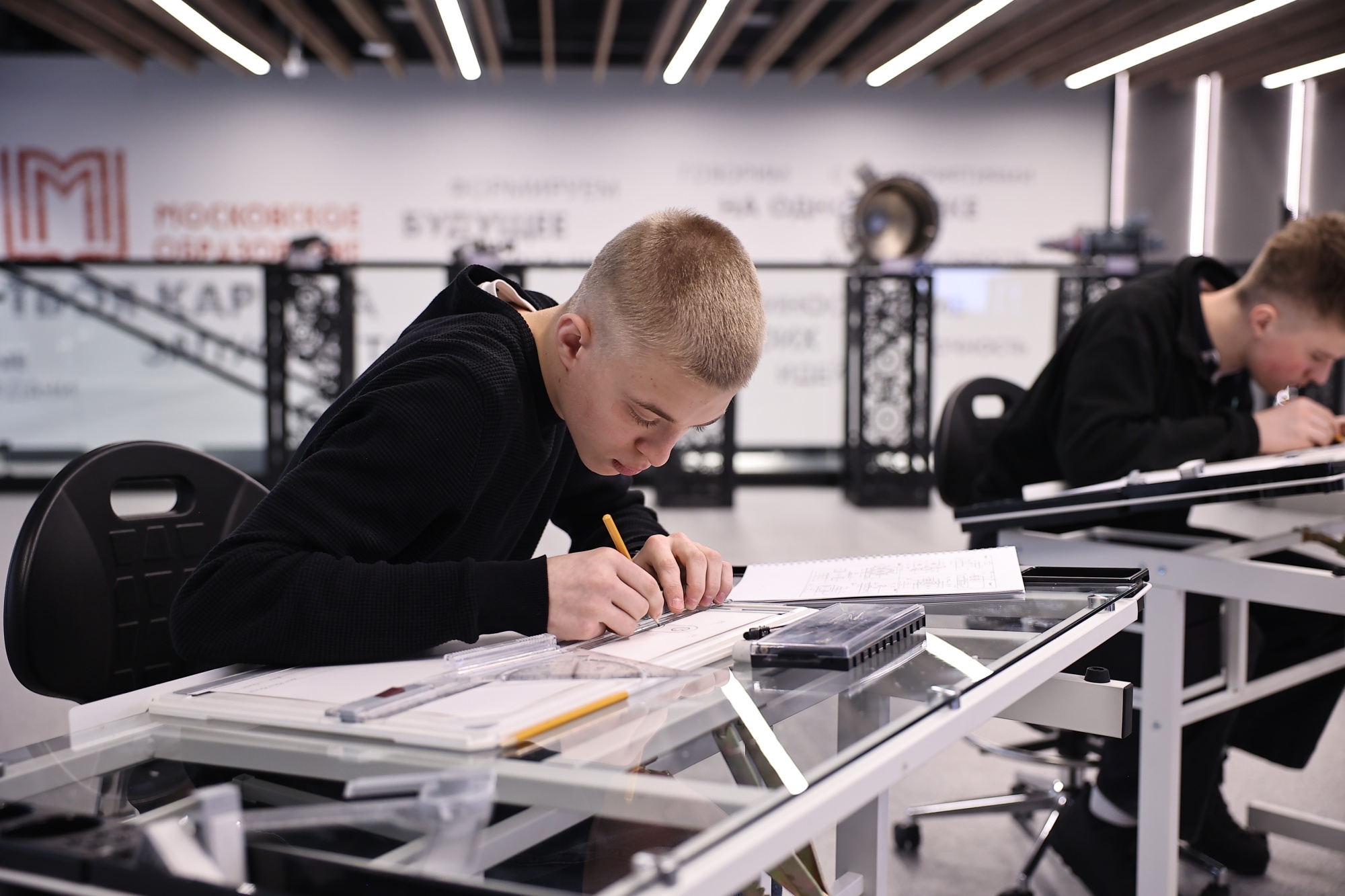 25dd2f4ae74a52820e5d_2000x