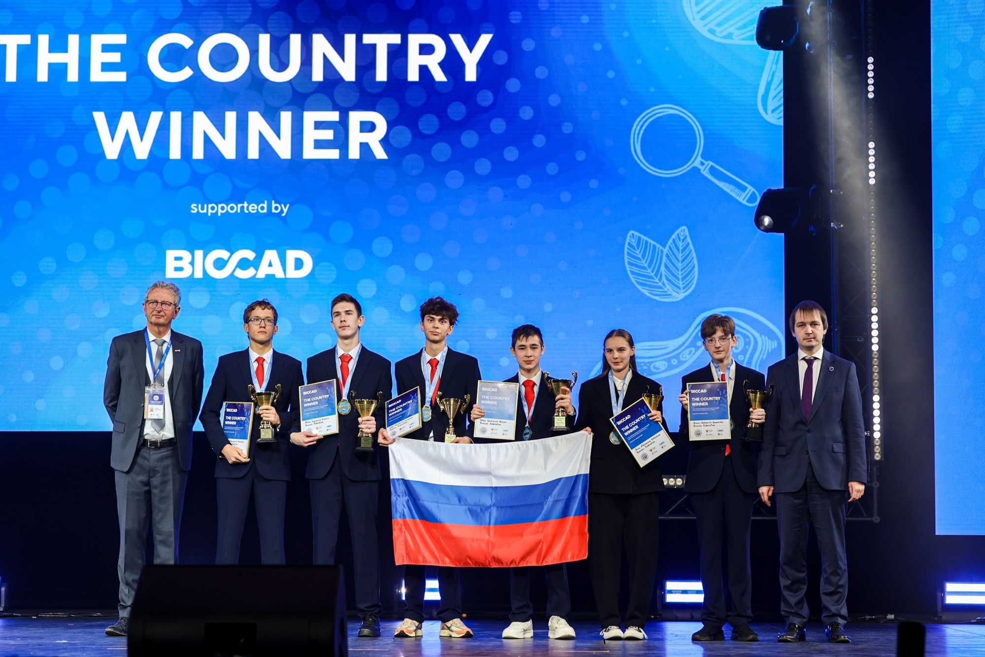 6e8d8b91951864d81983_2000x