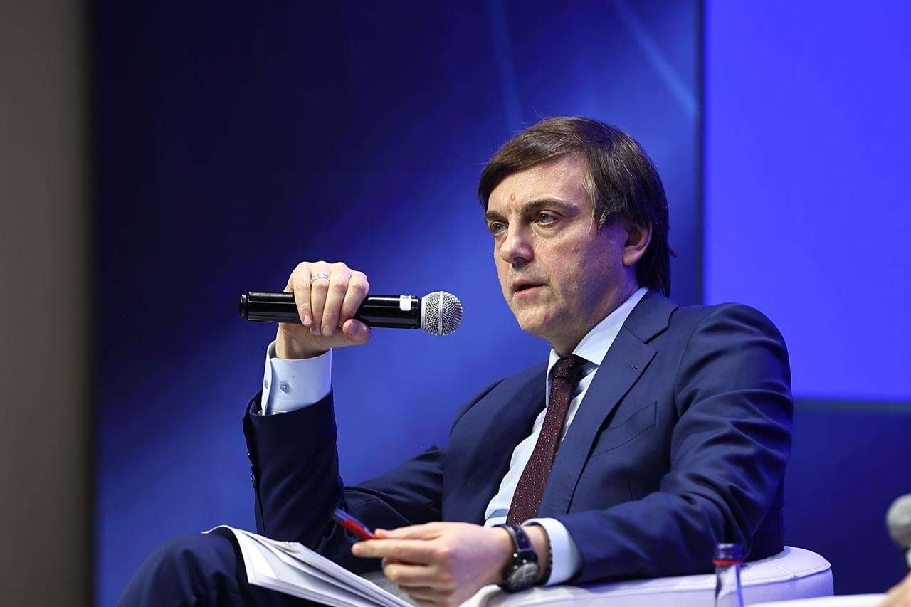 Учителя информатики присоединятся к разработке учебника по этому предмету в школах