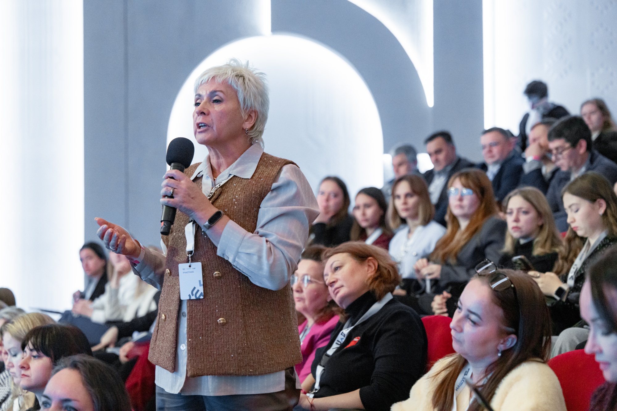 712884c25b16e6f64f8e_2000x