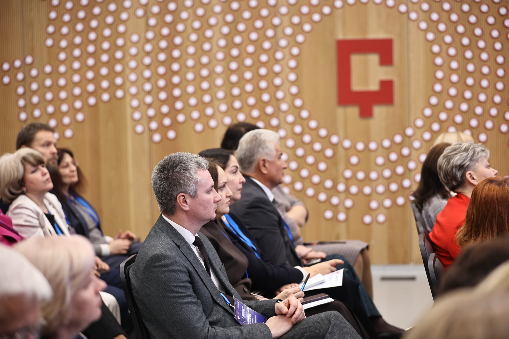 a5ba9099426a9facf3fb_2000x