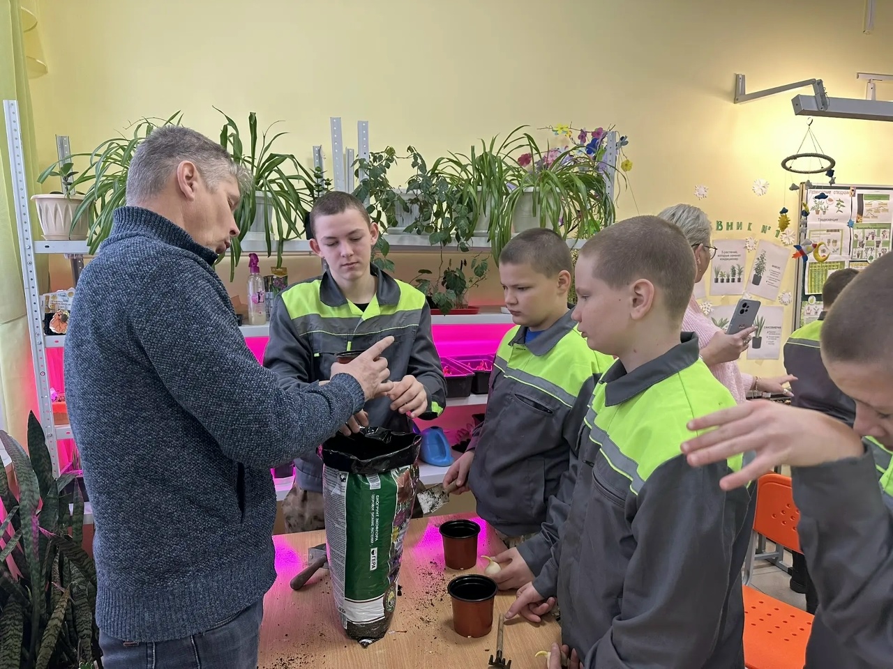 b4d_fP0e3KzkffQmo68BL3XDzJPovV9z_8DFkDz-P1qOuJqf2csVQ_jh_jCEQEO9A2Uad_4jgaBDm9pBKc8AzzNj