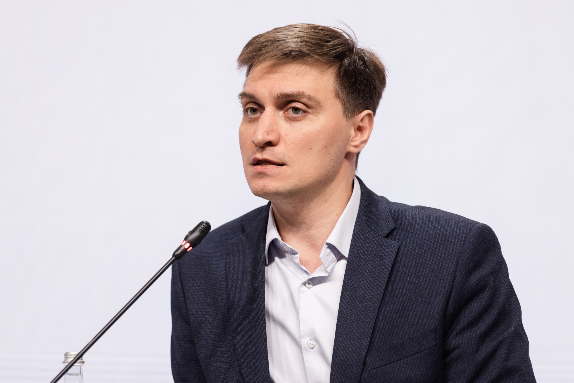 b55d746adb45da86066e_2000x