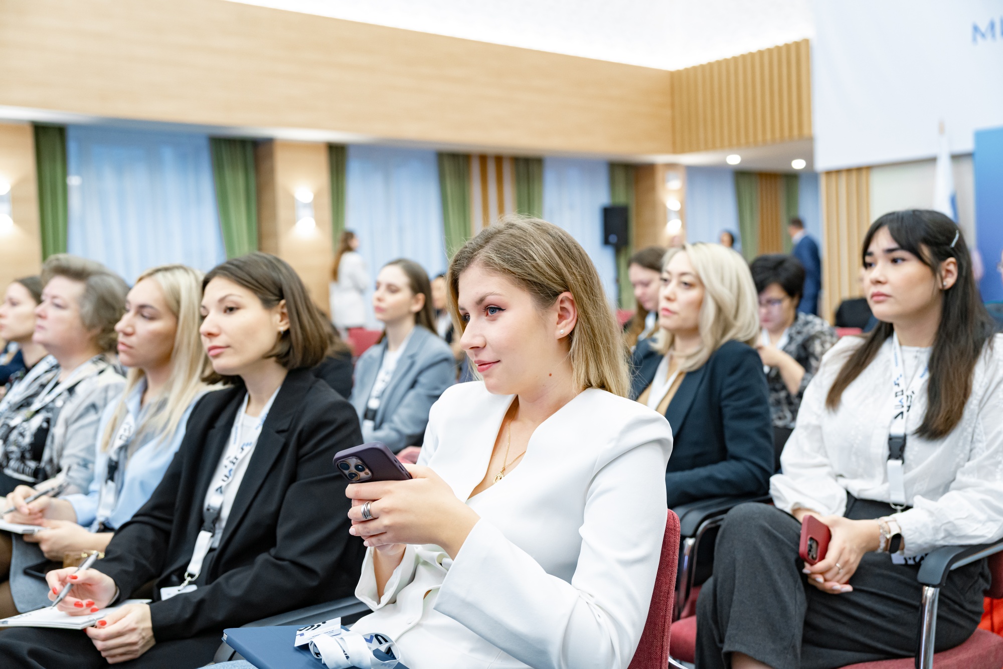 bb883035ceaa7100fe14_2000x