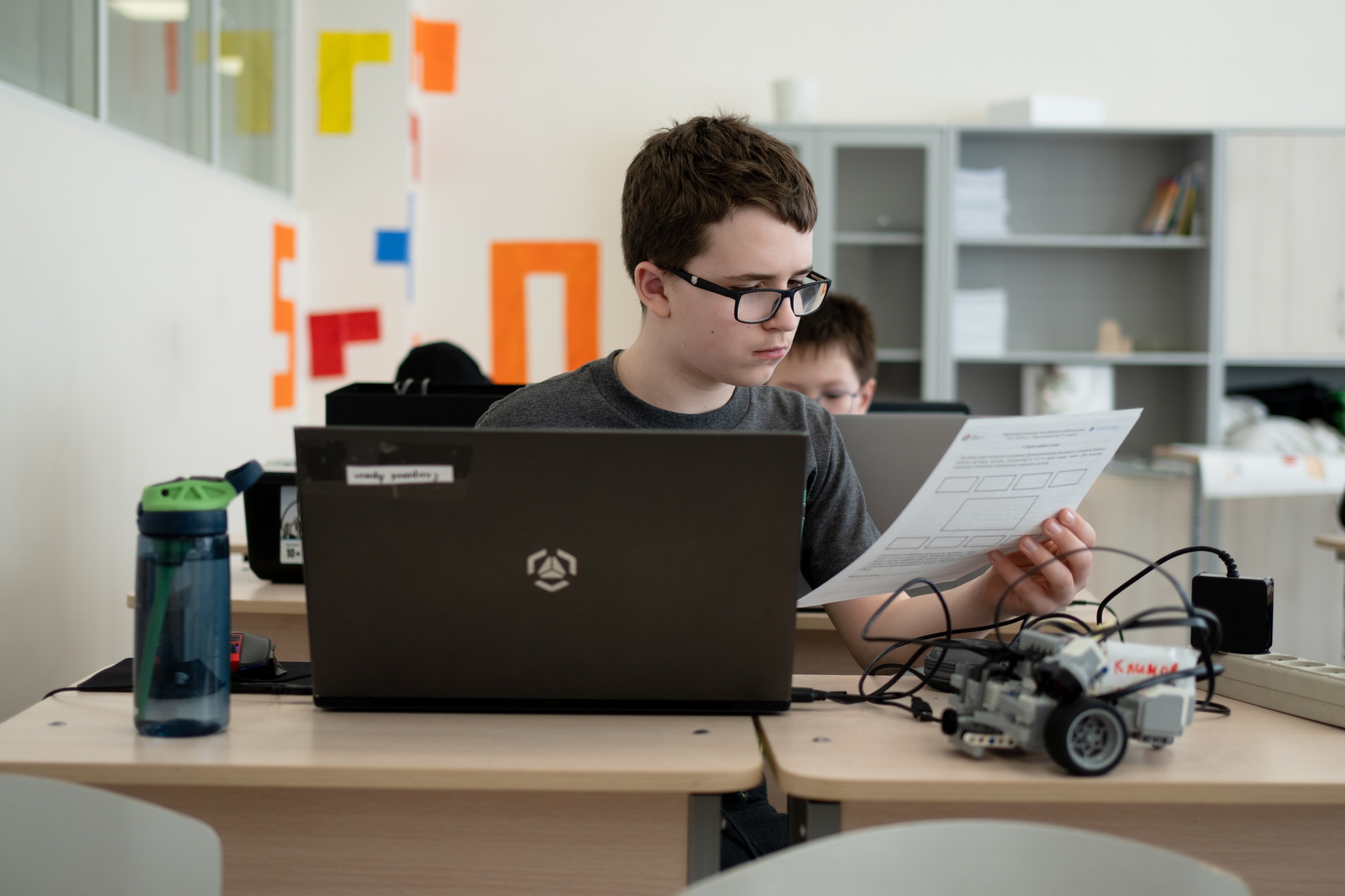 ceb1d33505fd4eec46da_2000x