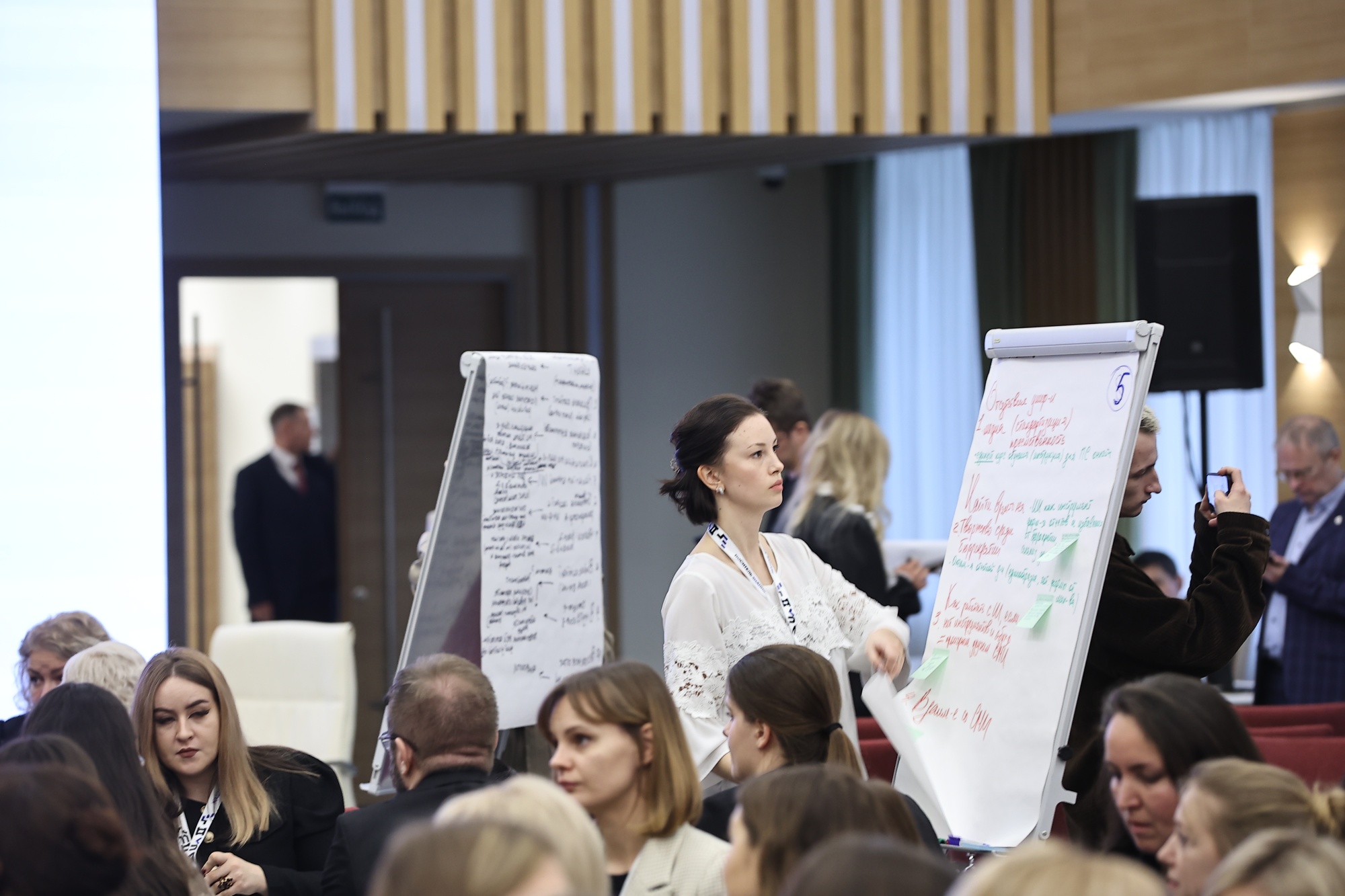 f7d16f0f063a2f911096_2000x