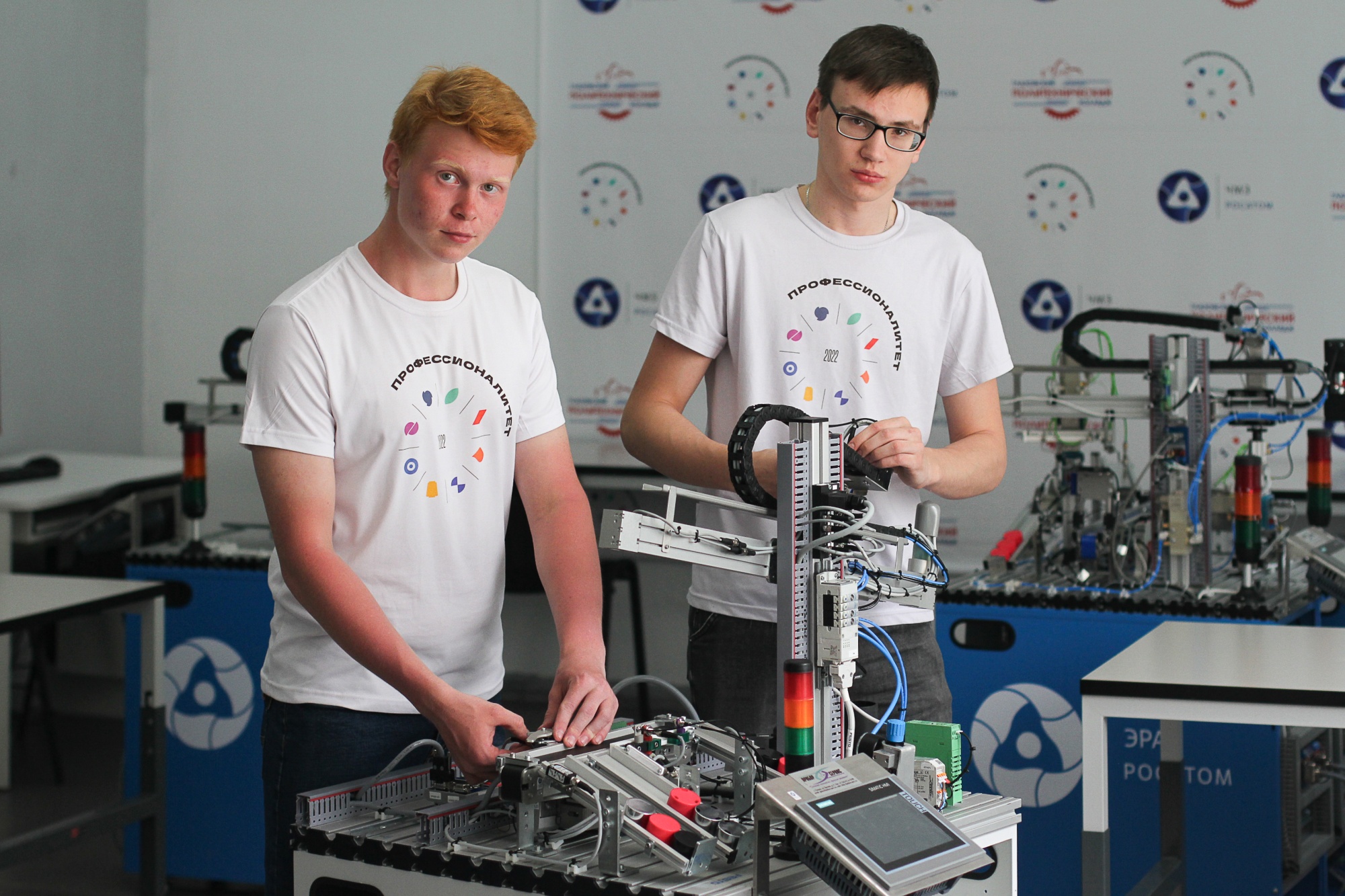 f8e59f79be9b89d2b628_2000x