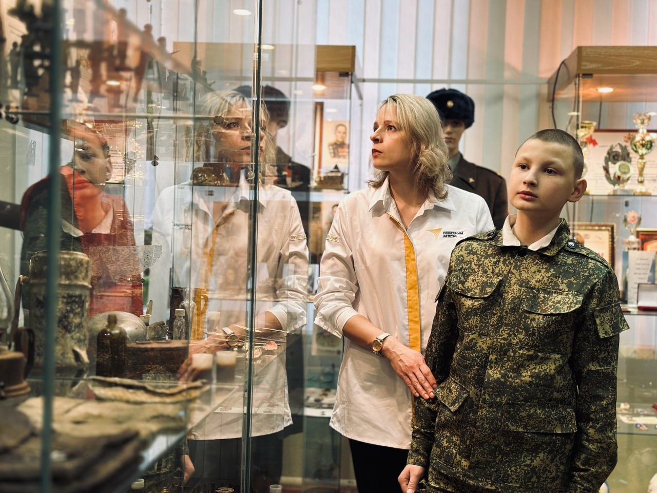 1fb0fd9737c3bfdc6aea_2000x