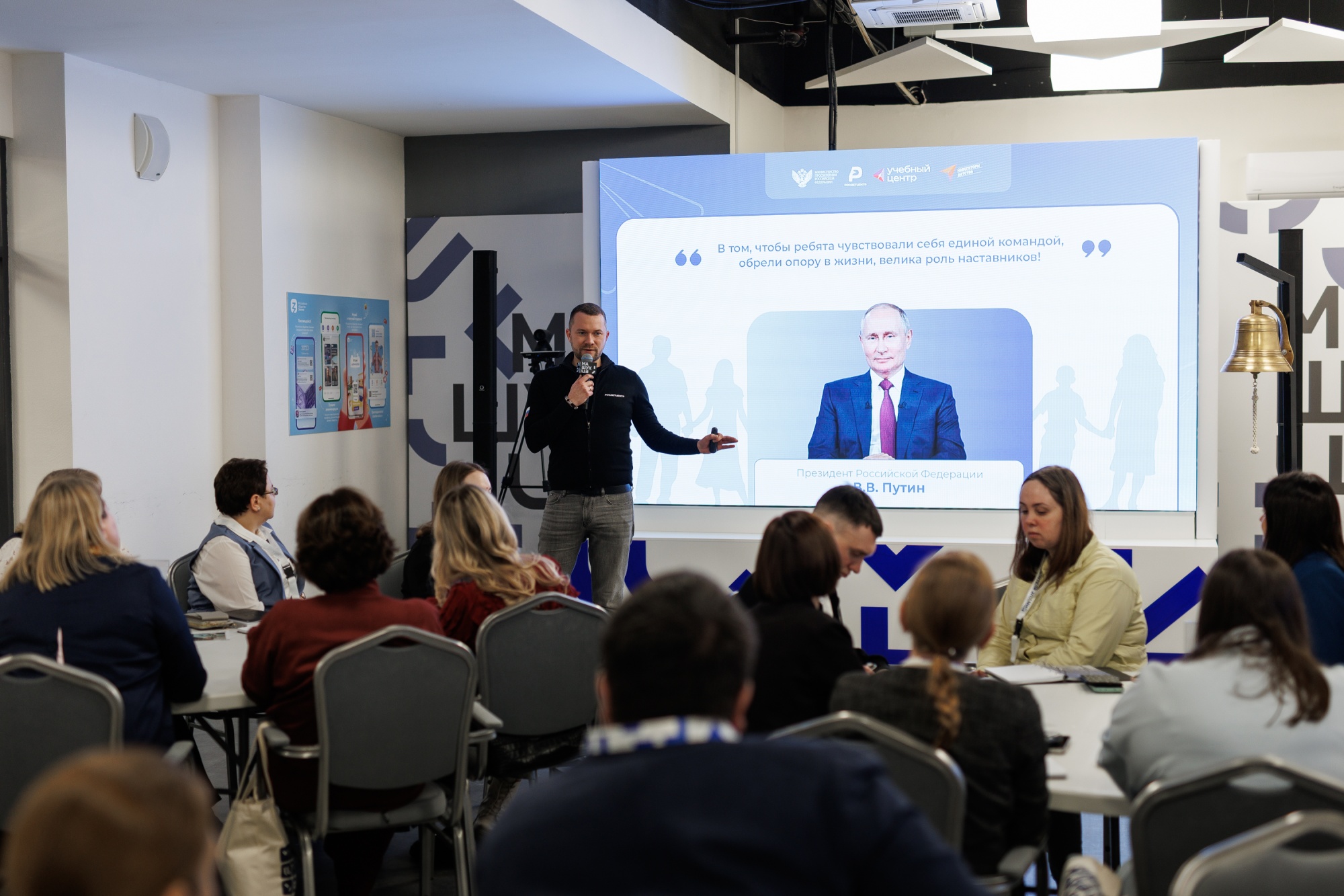 2d22a14e7b0fc770292b_2000x