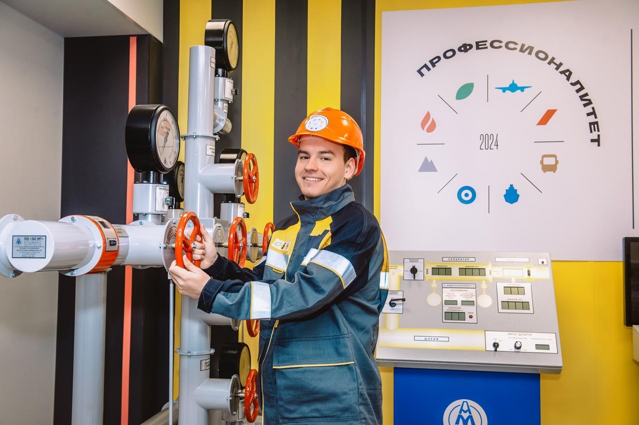 87a4a7245d1c7bf33c0e_2000x