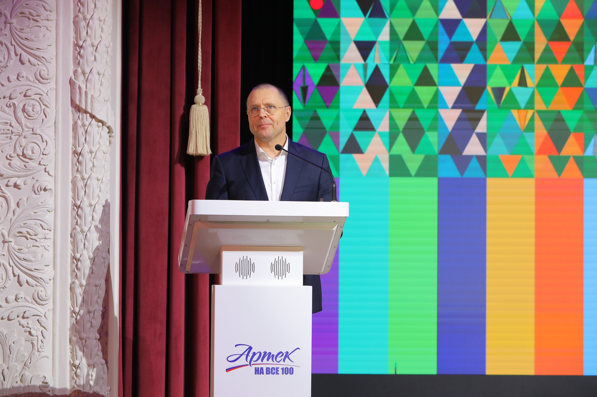 87d70a6f3c79adc16f37_2000x