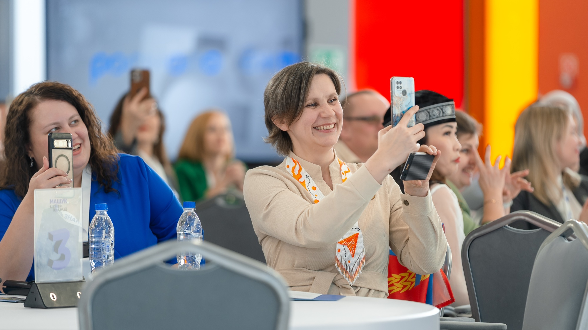 4b0c6c9b75936fc2bd3b_2000x