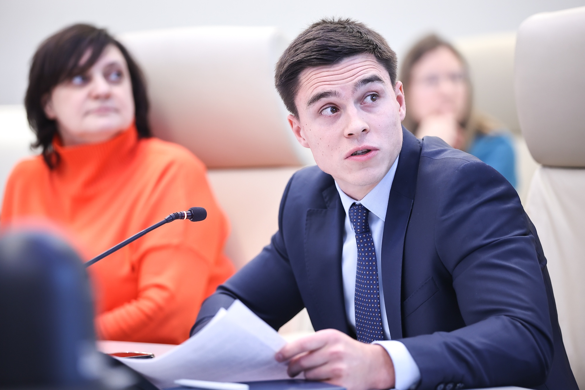 d0f00bc372c9dcf3bded_2000x